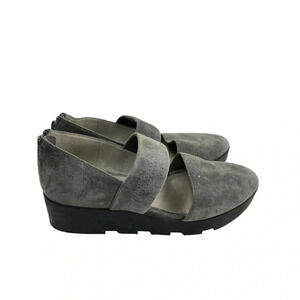 Eileen Fisher Suede Grey wedge size 7